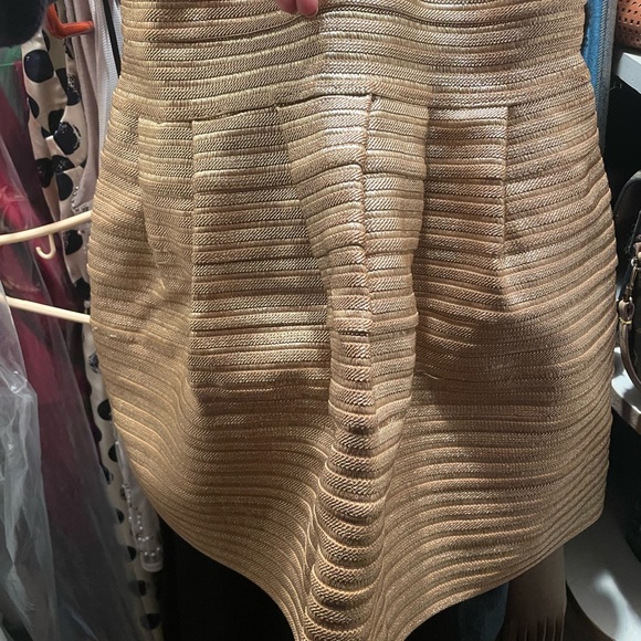 Gold cocktail skirt for holidays - Picture 6 of 6